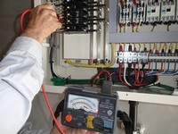 オフィス・店舗・一般住宅などの電気工事を承っております
